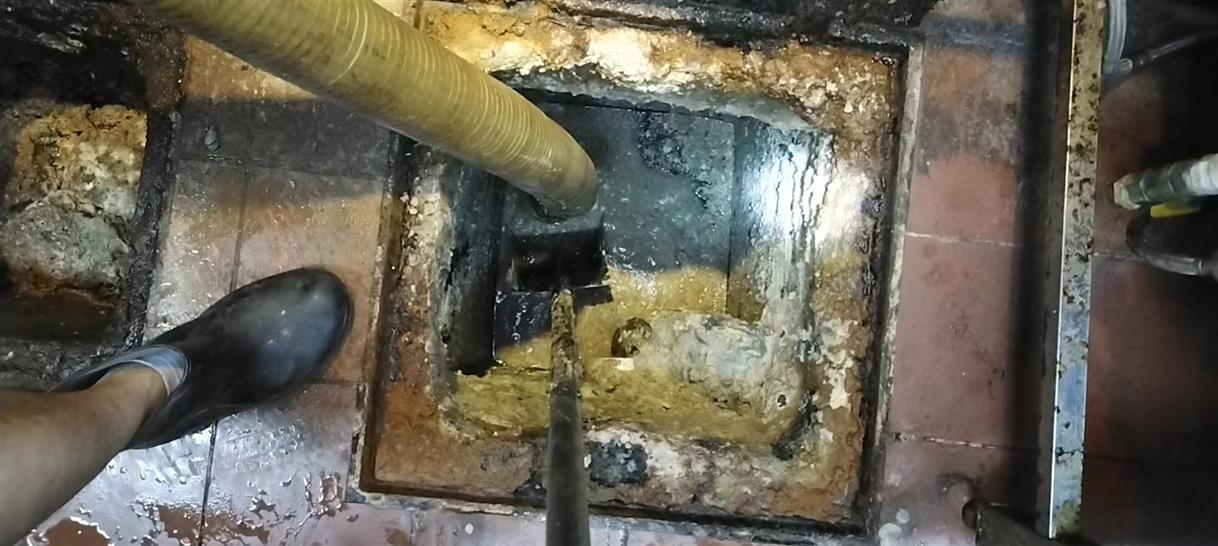 海曙化油池清理-污水池清掏